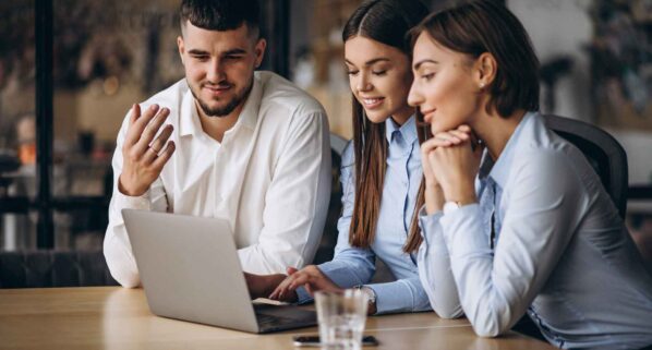 deanbakeris.thealgrow.com